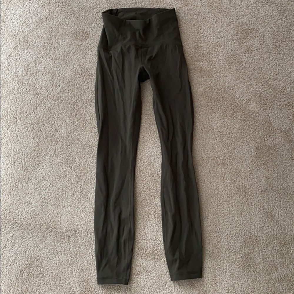 Lululemon green size 2 tight 25” luxtreme